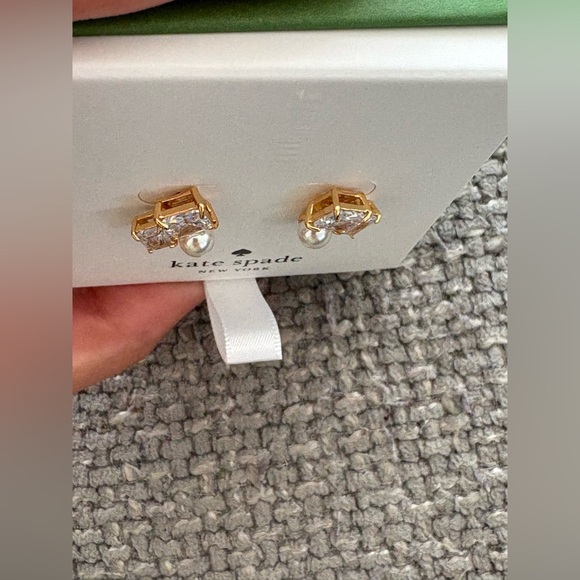 Kate Spade New York “Victoria” Clear & Gold Earrings - Picture 4 of 6